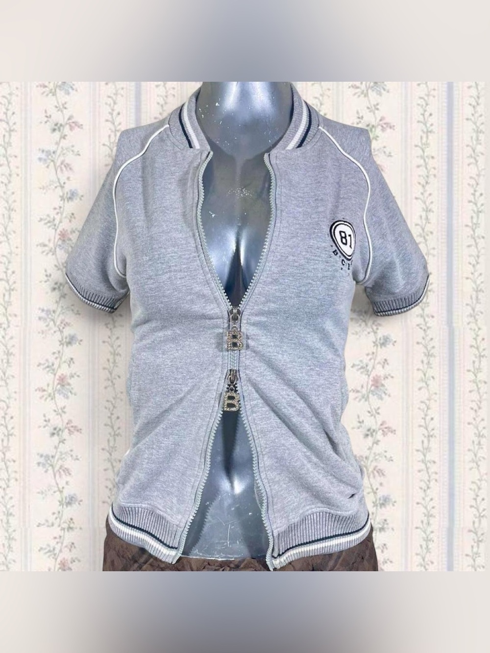 2000s BCBG short sleeve varsity zip up jacket with rhinestone detail